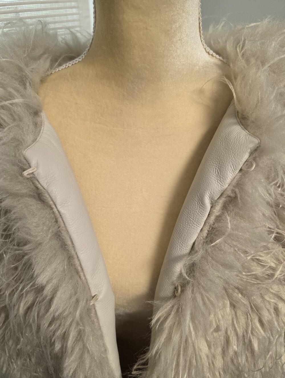 Kimchi Blue Mongolian Lamb Faux Fur Jacket Medium Shaggy Festival Night Out - Picture 8 of 10